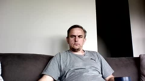 matureontheedge online show from July 18, 7:01 am