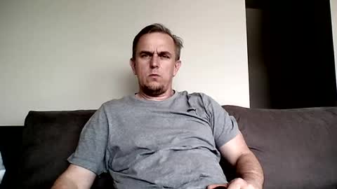 matureontheedge online show from July 19, 10:52 am