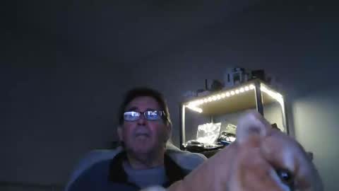 Snapshot of maturewisdom61 chatting on January 15, 5:40 am maturewisdom61 online show from January 15, 5:40 am