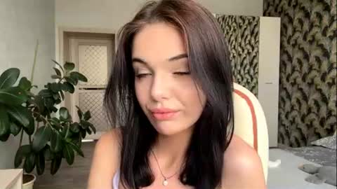 Lina online show from June 18, 4:13 am