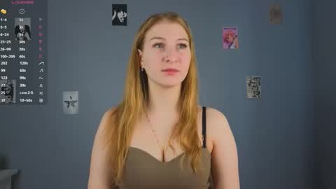 Snapshot of maureencoombs chatting on October 12, 4:22 am maureencoombs online show from October 12, 4:22 am