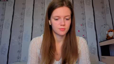 Snapshot of maurineneverman chatting on June 30, 8:15 am Lucy online show from June 30, 8:15 am