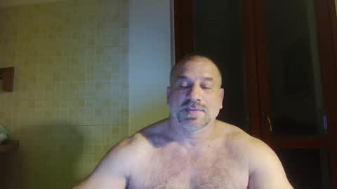 mauro1971 online show from May 4, 11:34 pm