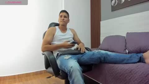 Snapshot of mauro_boy chatting on July 2, 7:31 pm mauro_boy online show from July 2, 7:31 pm