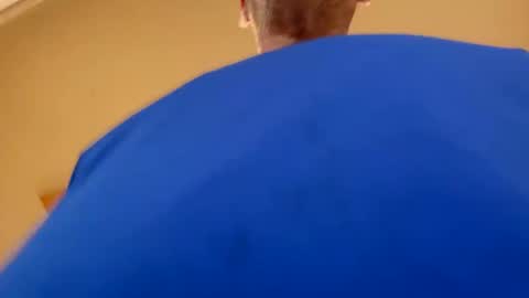 Snapshot of maverick7000 chatting on December 22, 1:34 am maverick7000 online show from December 22, 1:34 am