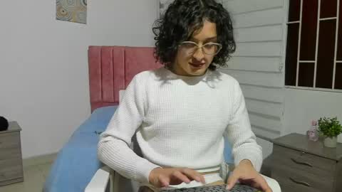 Snapshot of maverick_angel chatting on April 13, 5:18 pm Maverick online show from April 13, 5:18 pm