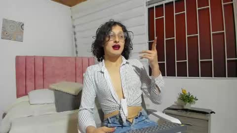 Snapshot of maverick_angel chatting on May 16, 2:16 pm Maverick online show from May 16, 2:16 pm