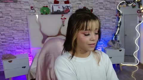 Mavis  online show from January 15, 11:37 am