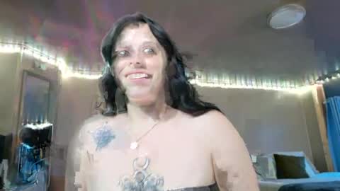 Snapshot of mavismable chatting on July 18, 3:00 am mavismable online show from July 18, 3:00 am