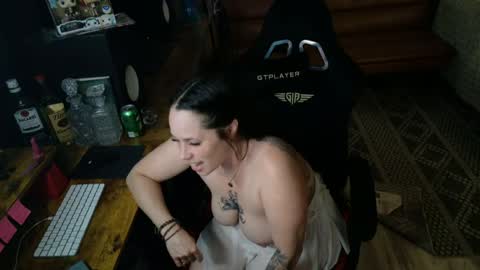 Snapshot of mavismable chatting on July 24, 4:10 am mavismable online show from July 24, 4:10 am