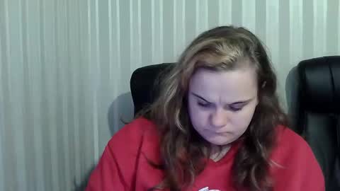 Snapshot of mavka2025 chatting on December 15, 6:17 am Mavka2025 online show from December 15, 6:17 am