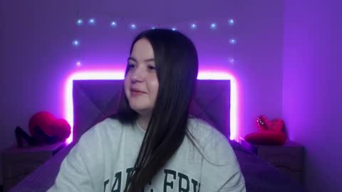 Snapshot of mavkacute chatting on February 9, 7:07 pm MavkaCute online show from February 9, 7:07 pm