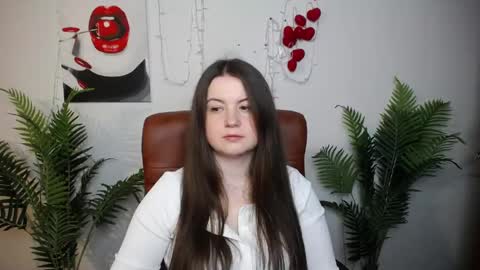 MavkaCute online show from May 17, 6:15 pm