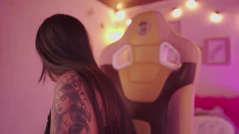 MAVY online show from February 5, 6:45 pm