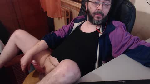 Max online show from December 28, 7:55 am