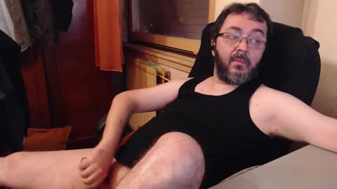 Max online show from October 14, 7:20 am