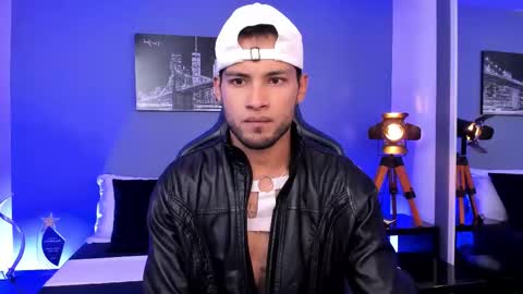 Max Conor online show from September 19, 11:55 am