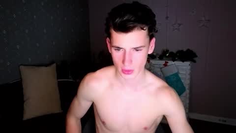 Snapshot of max_foks chatting on January 5, 5:27 pm Max online show from January 5, 5:27 pm