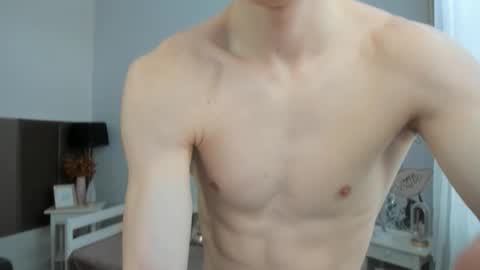 Snapshot of max_foks chatting on January 13, 6:51 am Max online show from January 13, 6:51 am