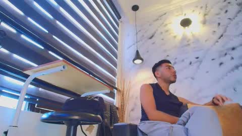 Max Hornye online show from March 23, 6:45 pm