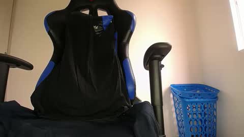 MAX online show from February 13, 7:10 pm