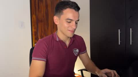 Max Lancaster online show from December 3, 12:02 am