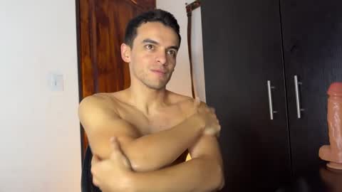 Max Lancaster online show from December 17, 12:23 am