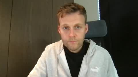 Snapshot of max_straight_1 chatting on January 8, 12:18 pm Max take off clothes online show from January 8, 12:18 pm