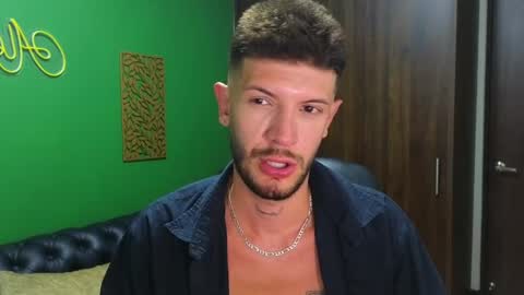 Max Taylor online show from December 25, 3:29 am