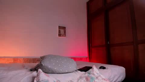 max_valiant1 online show from November 12, 5:46 pm