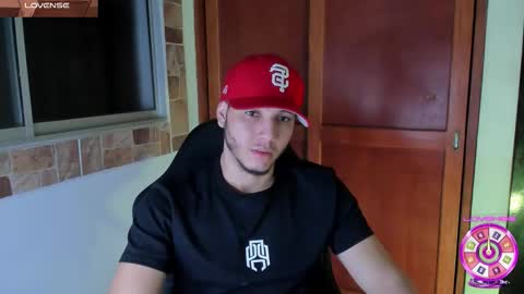 max_valiant1 online show from December 18, 4:29 am