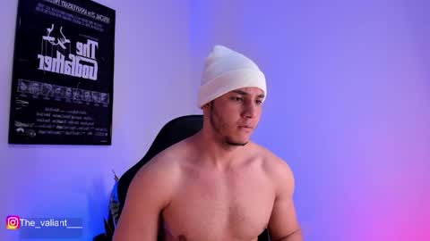 max_valiant1 online show from March 19, 3:54 am