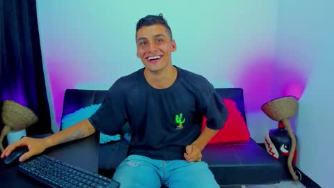 MAX     online show from November 17, 8:20 am