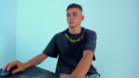 Snapshot of max_wild01 chatting on July 15, 6:46 pm MAX online show from July 15, 6:46 pm