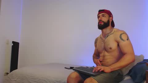 max_xl_ online show from January 7, 12:02 am