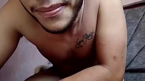 maxgonzalez0318 online show from January 14, 7:19 pm