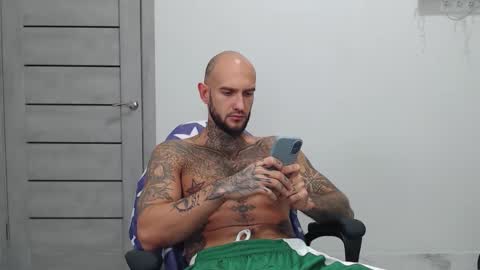 Maximus Fox online show from October 10, 6:34 am