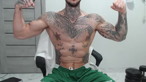 Maximus Fox online show from April 8, 5:18 am