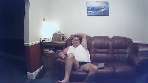 MAX online show from February 8, 9:36 pm