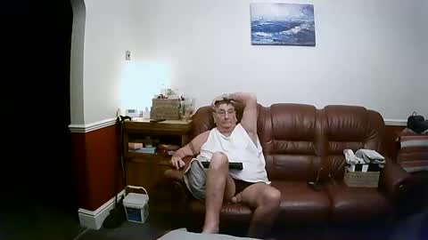 MAX online show from February 9, 3:43 am