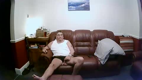 MAX online show from February 22, 1:00 am