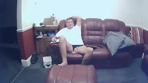 MAX online show from September 19, 9:37 pm