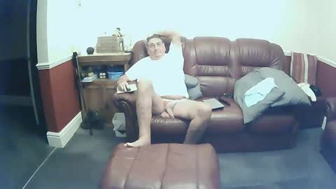 MAX online show from October 13, 9:59 pm