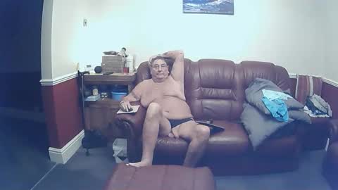 MAX online show from November 1, 10:56 pm