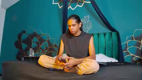 Snapshot of maxi_max0 chatting on July 16, 7:31 pm Maxi Max online show from July 16, 7:31 pm