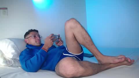 MAXI      online show from February 18, 6:04 am