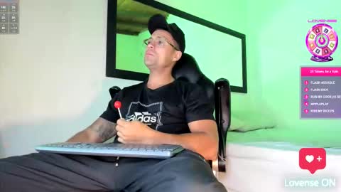 MAXI      online show from October 15, 3:17 am