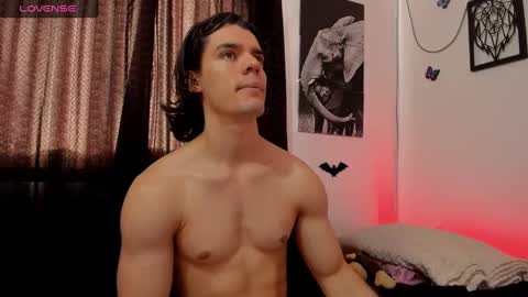 Alex online show from December 3, 6:49 pm