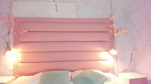 maxim online show from September 15, 2:22 am