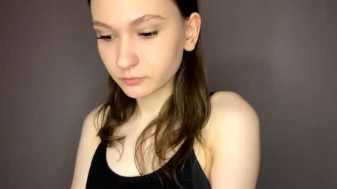 Snapshot of maximaboamah chatting on May 21, 2:07 am July online show from May 21, 2:07 am
